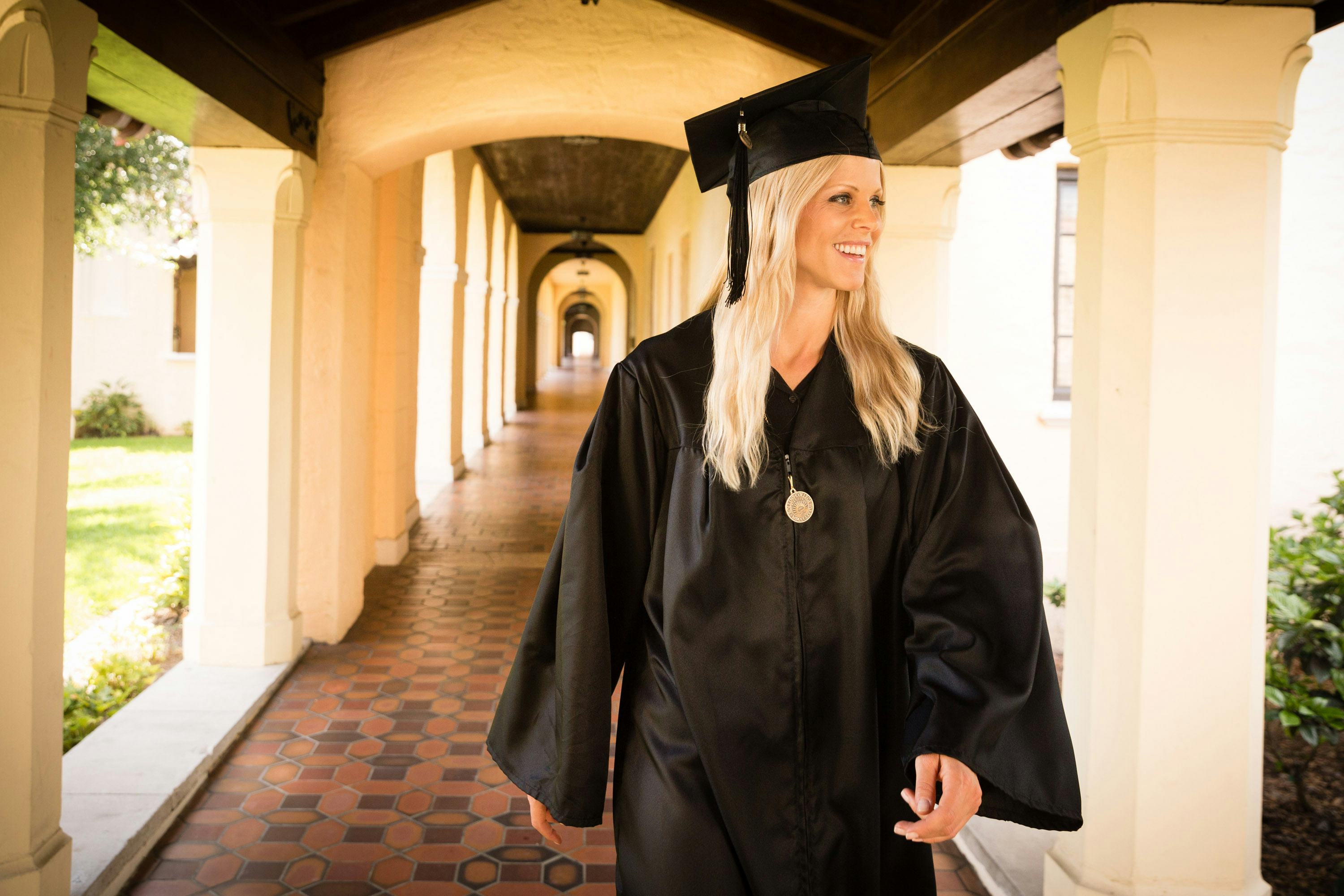 11 Books to Read After College Graduation (When You Have No Idea What's