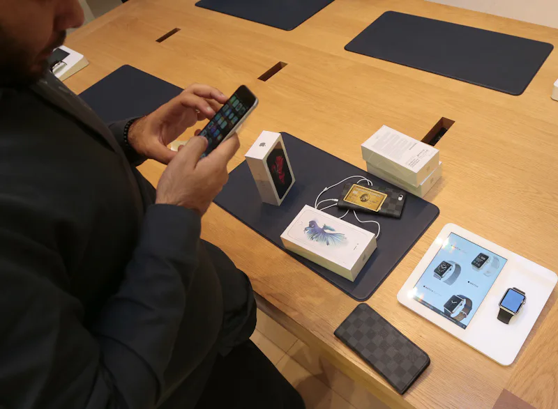 16 Awesomely Feminist iPhone 6S Cases, Because #GenderEquality All Day ...