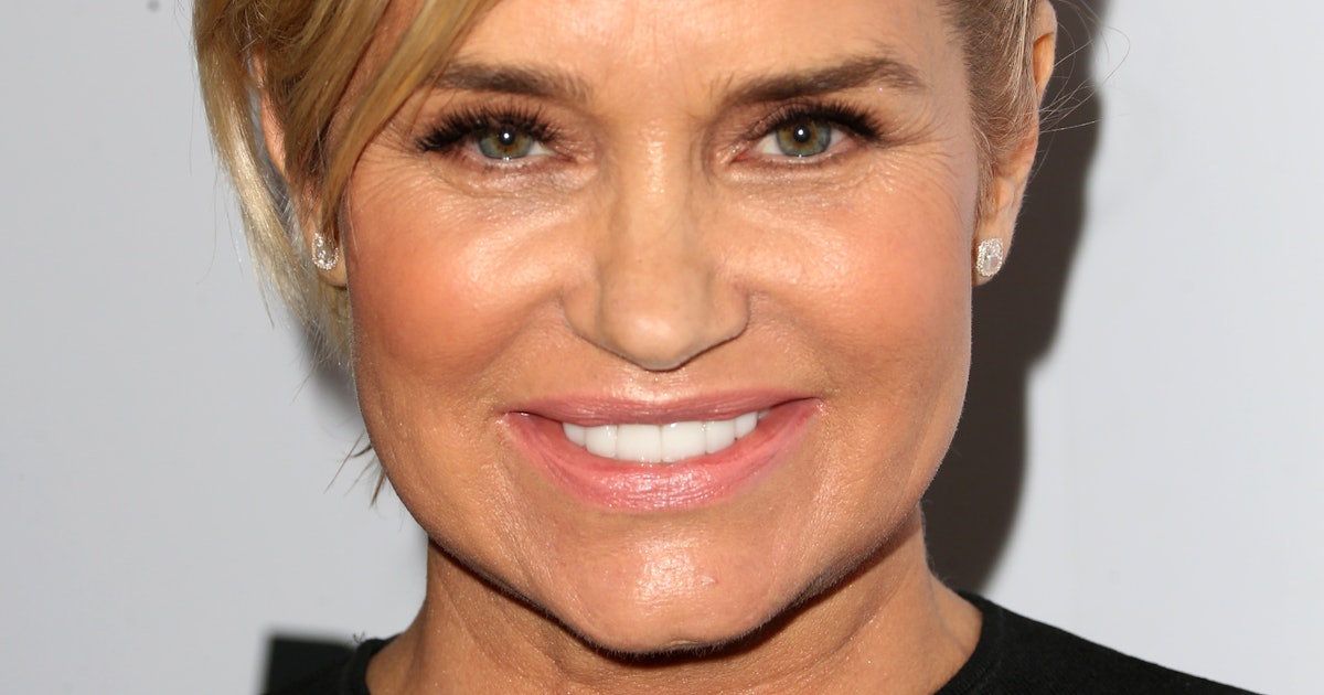 Yolanda Hadid Is Writing A Book About Her Battle With Lyme Disease