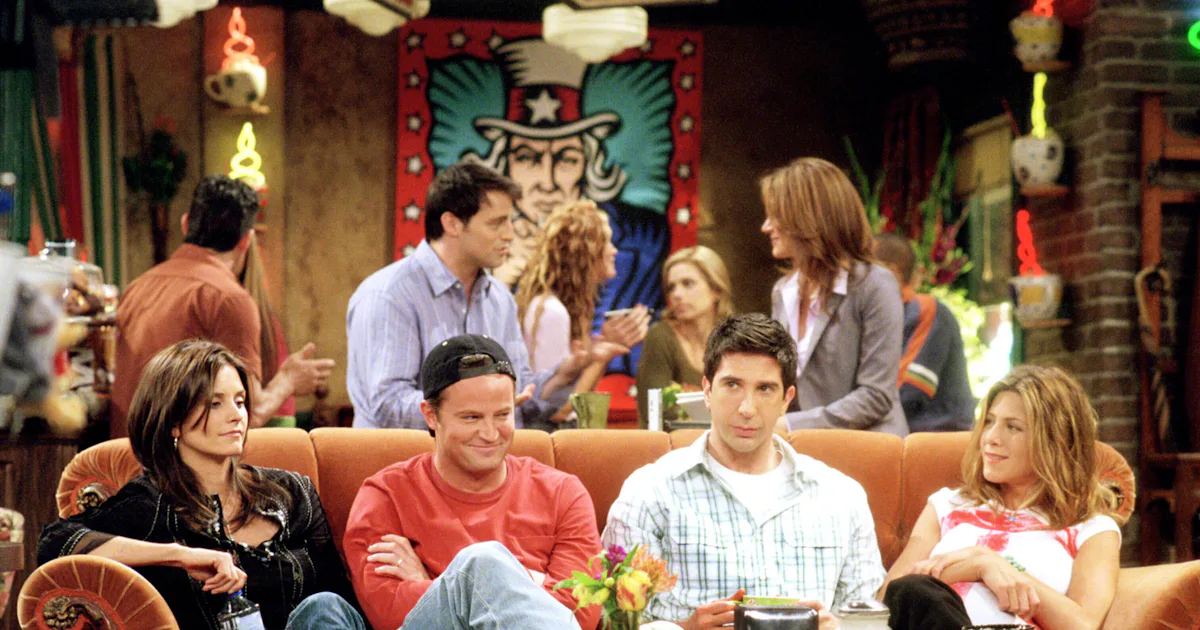 9 'Friends' Plot Holes That You Might Have Missed The First Time You ...