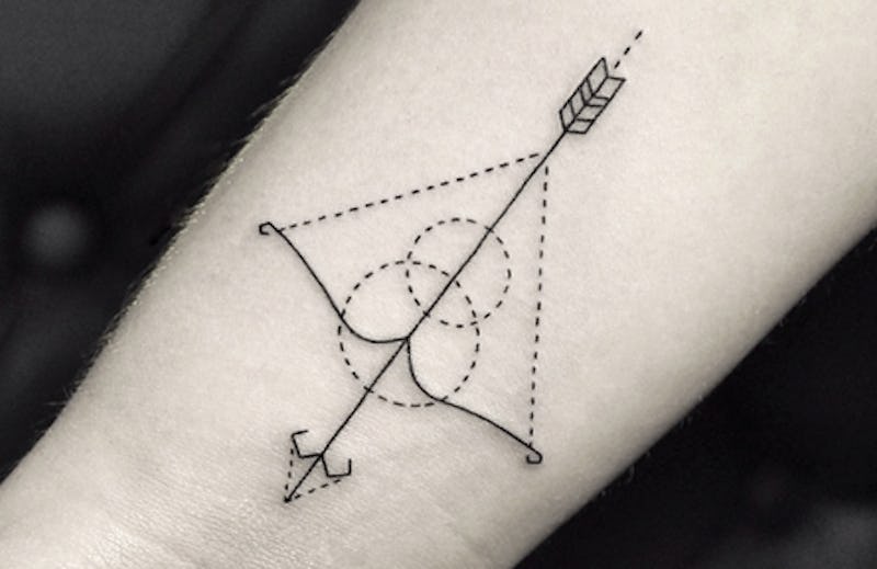 These Minimal Line And Dot Tattoos Are So Exquisitely Simple — PHOTOS