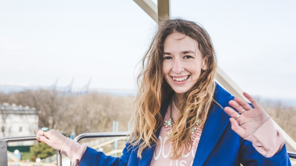 6 Things You Should Never Do To Curly Hair Because Your Locks