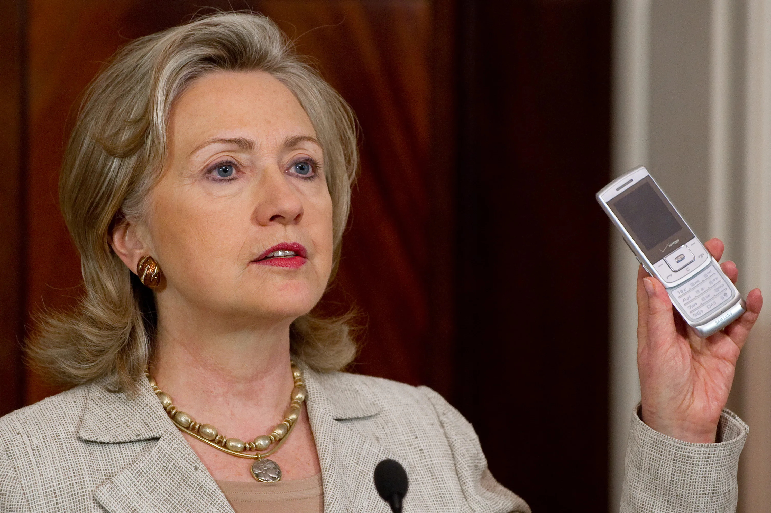 8 Things Hillary Clinton's First Instagram Post Is Clearly Trying To ...