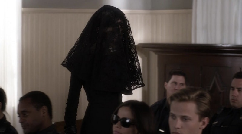 Who Is 'Pretty Little Liars' Black Veil? This Season 4 Mystery Person Could  Be Ashley Marin &amp; Not Evil At All