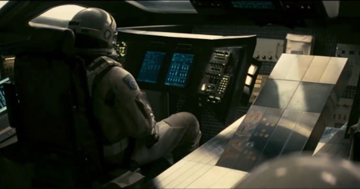 'Interstellar' Robot TARS: Terrible or Awesome? Let's Discuss