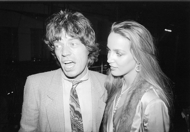 970px x 546px - 21 Vintage '70s Photos Of Celebs Partying At Studio 54 That ...