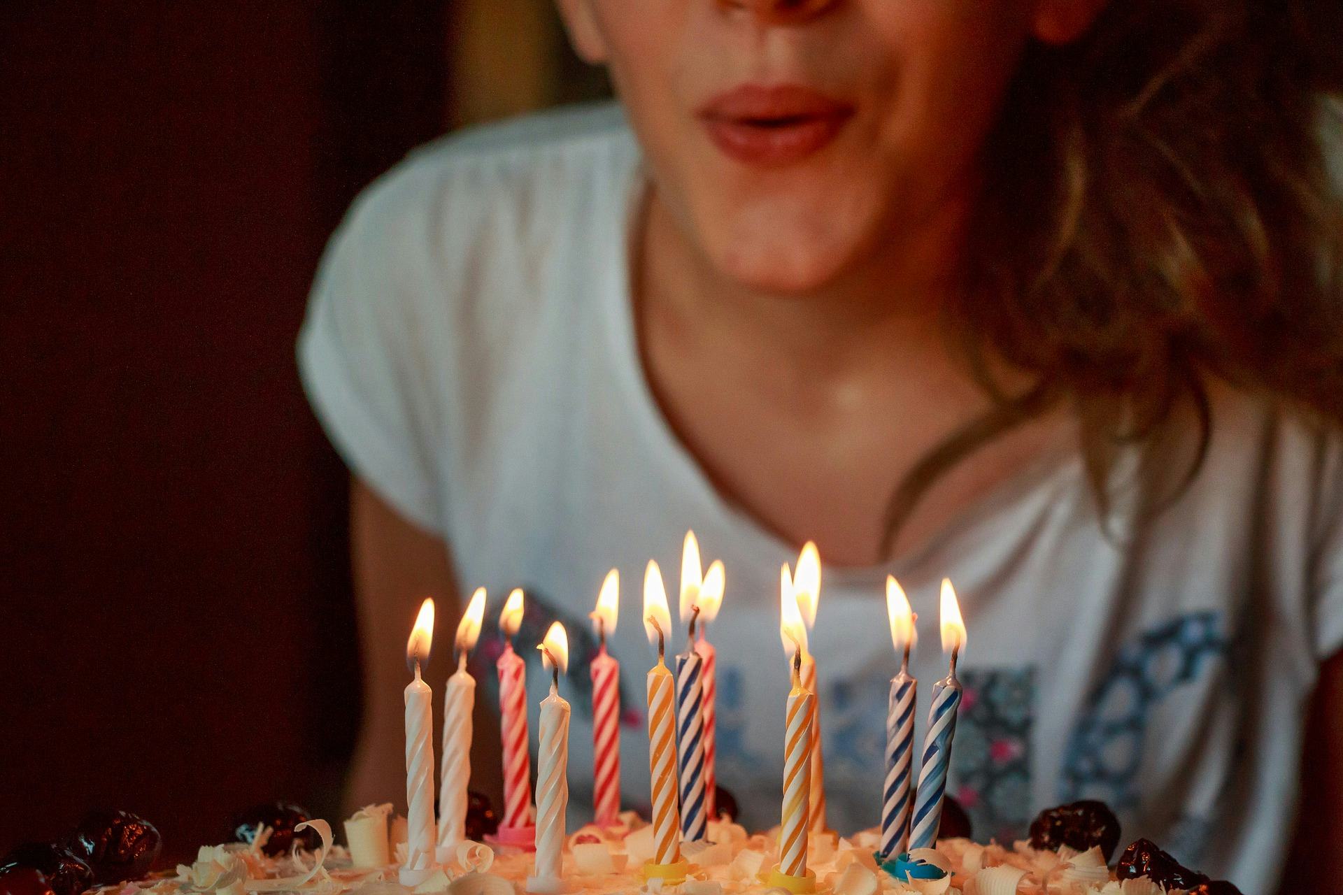11 Ways You Celebrated Your Birthday In The 90s