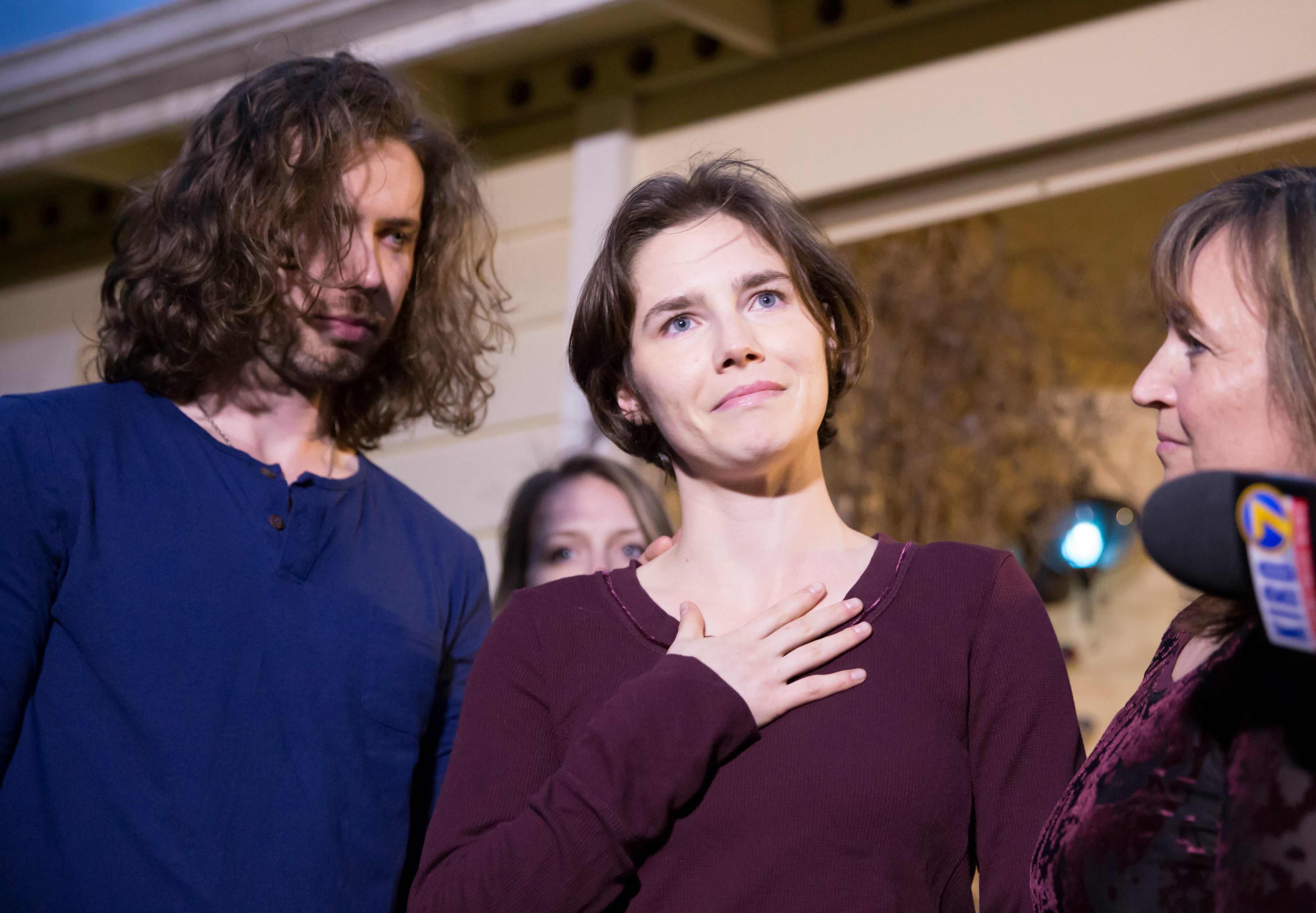 What Is Amanda Knox Doing Now The Seattle Native Is Leading A Quiet Life