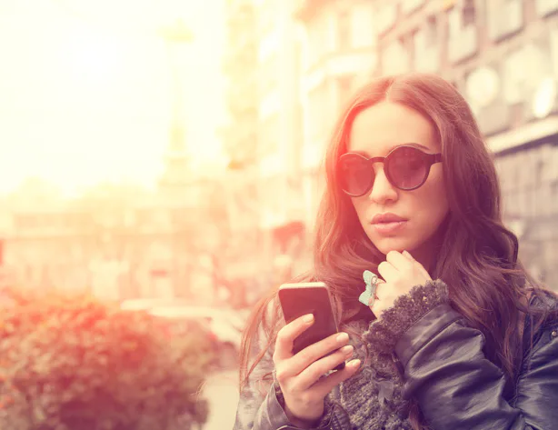 The One Word To Stop Using On Dating Apps