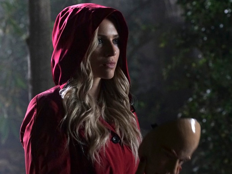 Fugtig Direkte melodrama 6 Unanswered 'Pretty Little Liars' Questions About Red Coat That Bother  Fans More Than Sara Harvey's Shower Obsession