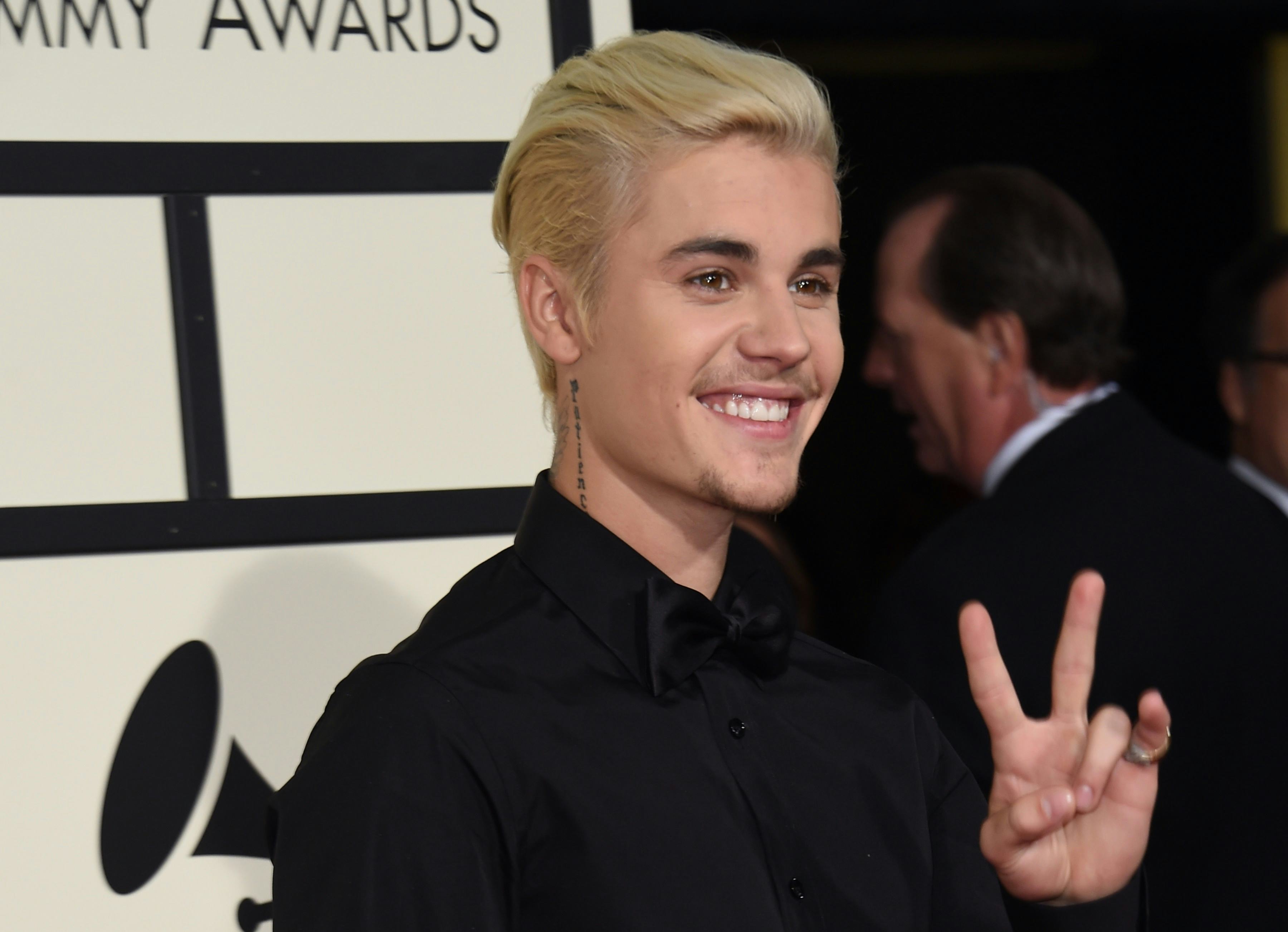 Justin Bieber Throws A Guitar At The Grammys, Completes Transition Into