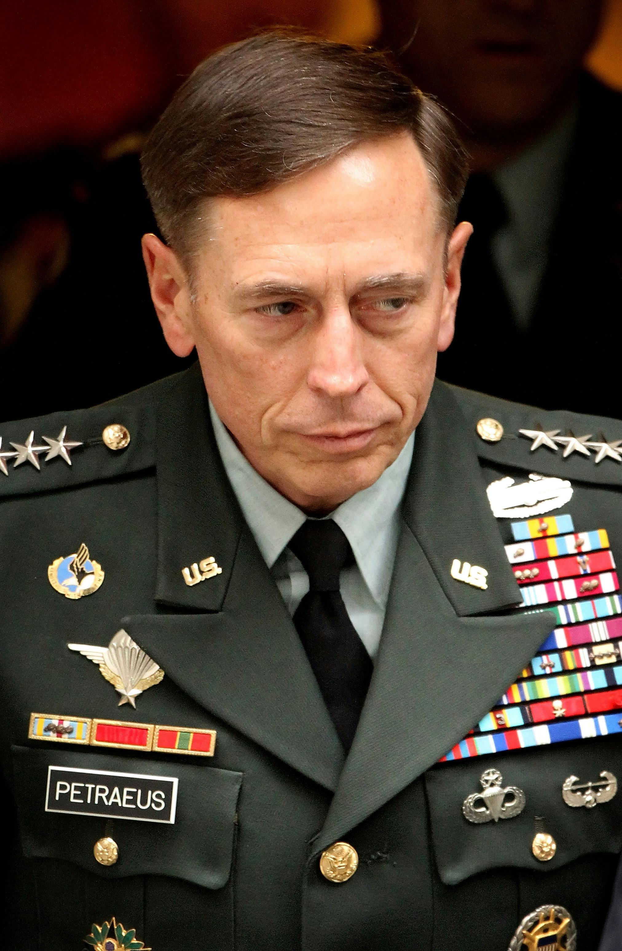 David Petraeus Could Face Felony Charges For Distributing Classified ...