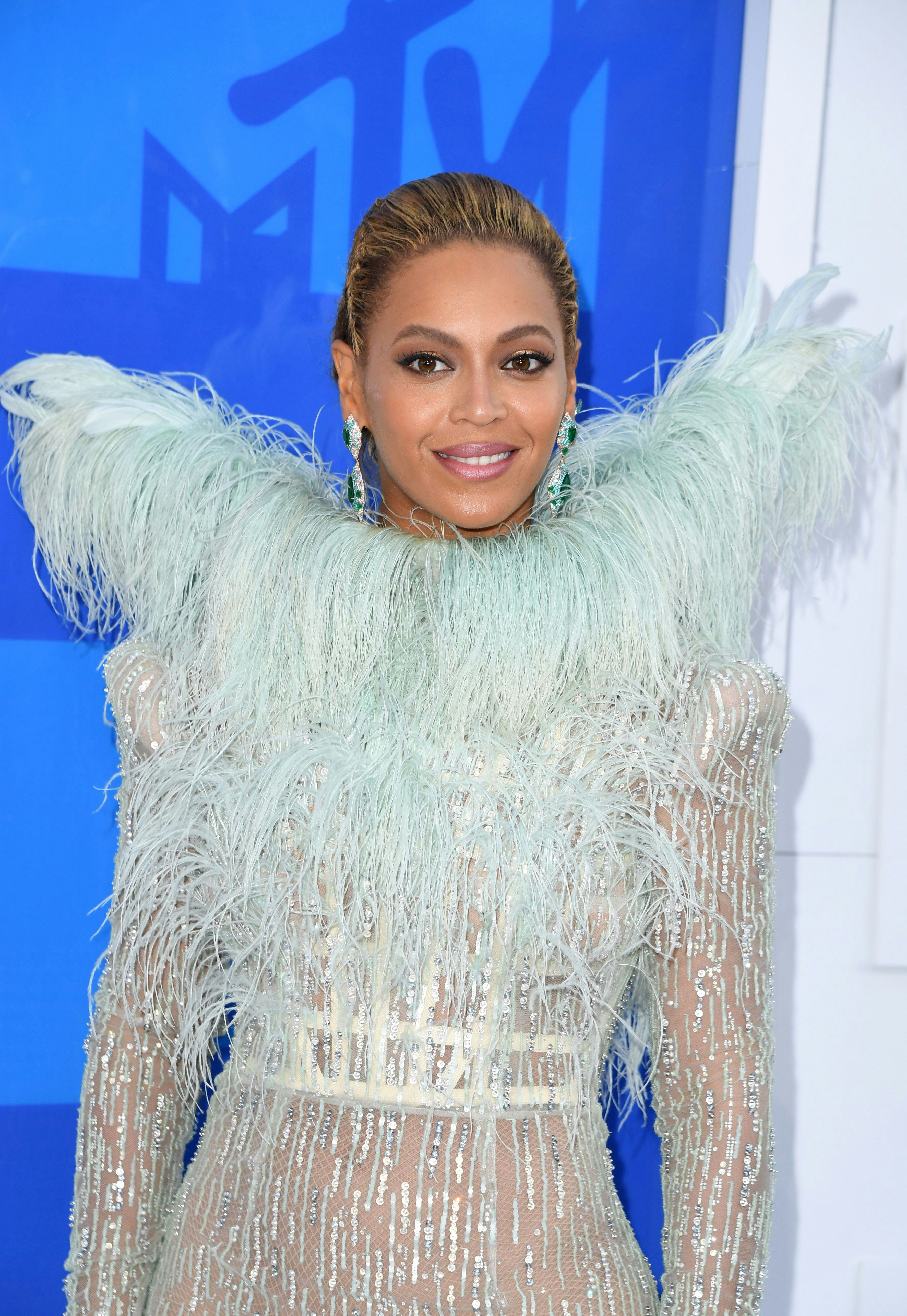 Photos & Videos Of Beyonce's Birthday Party Offer Definitive Proof That ...