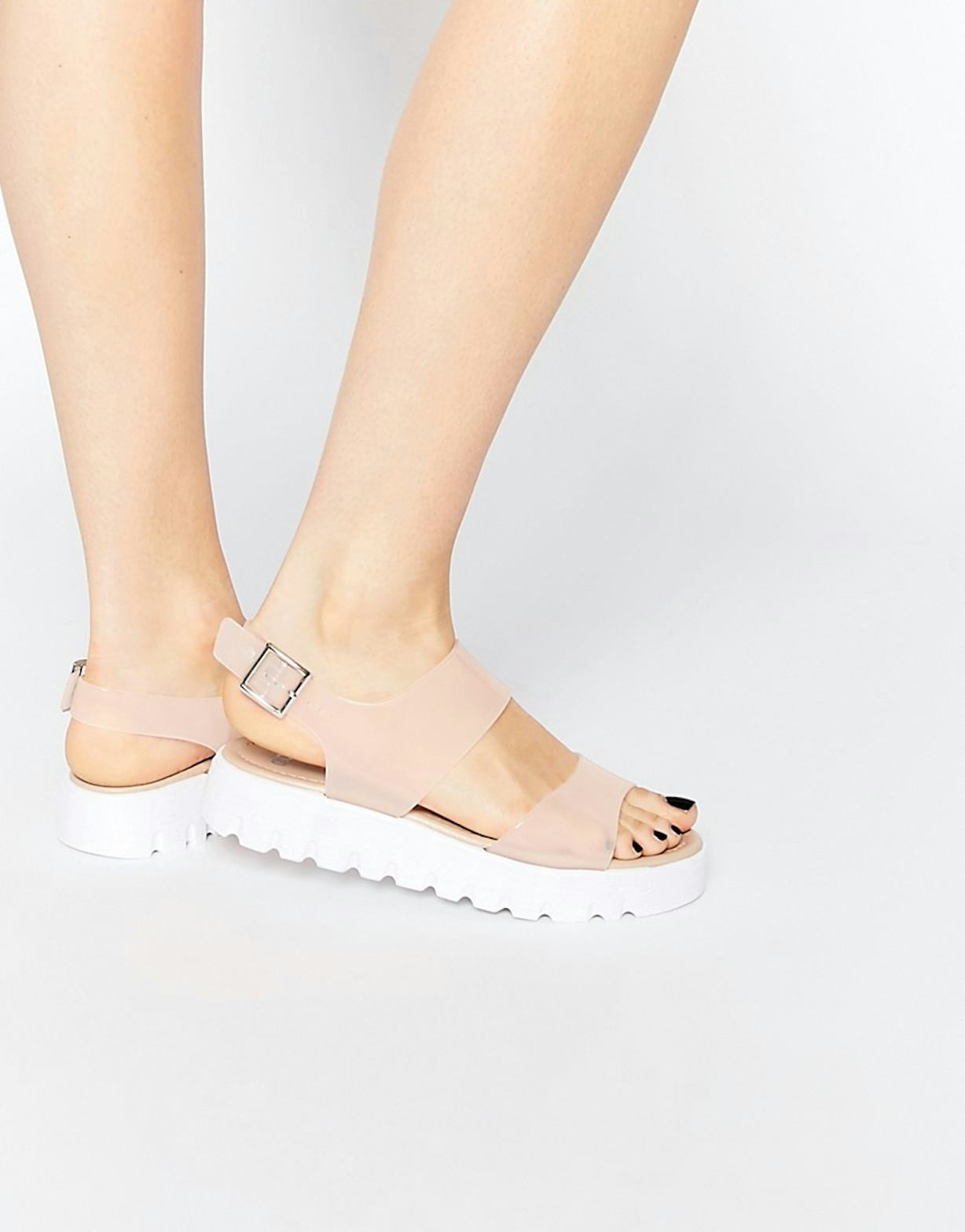 11 Modern Equivalents Of Your Fave '90s Sandals — PHOTOS