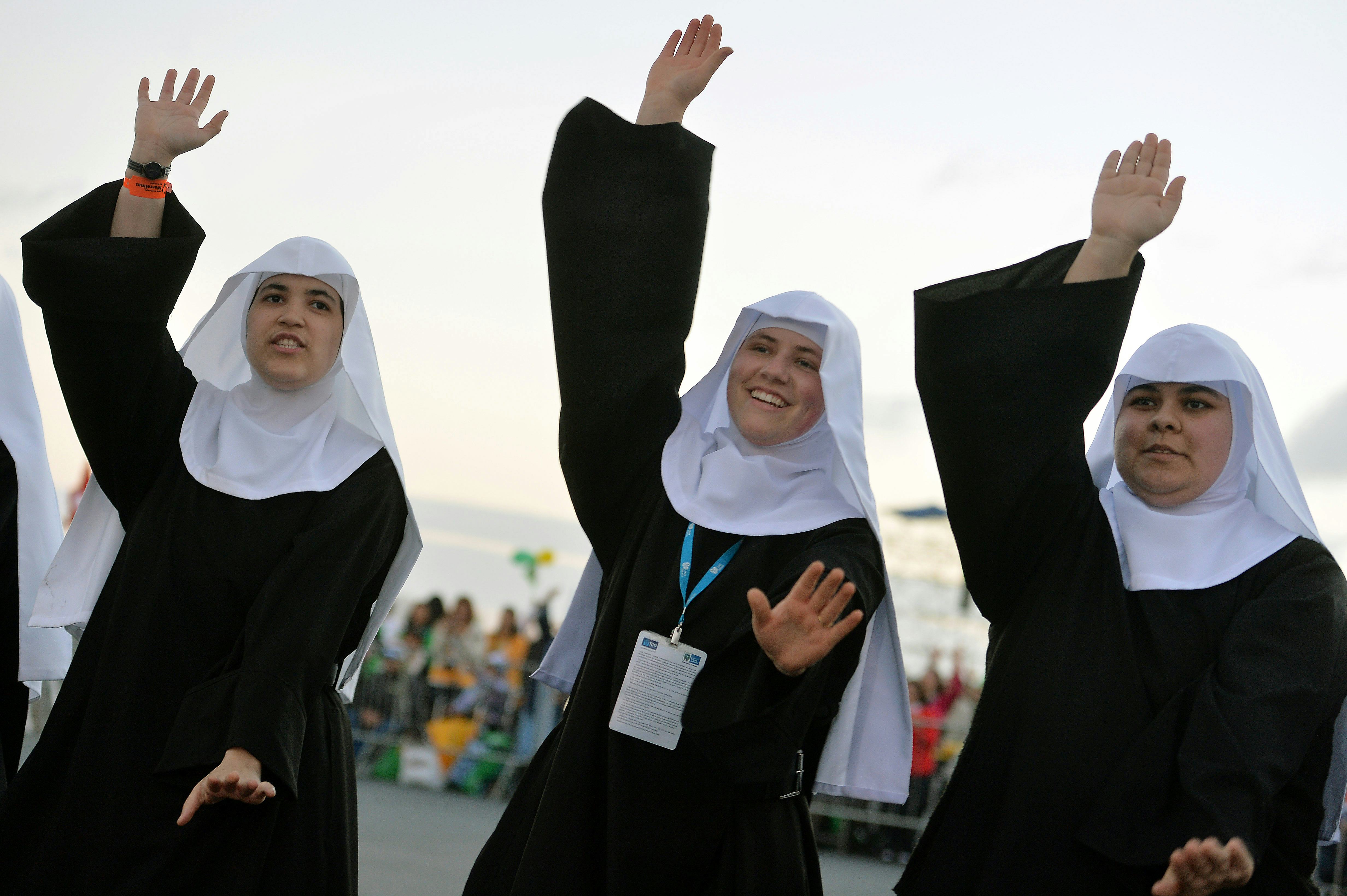 Vatican Halts Investigation Of American Nuns For "Feminist Spirit," So ...