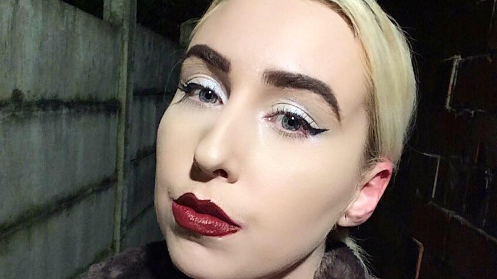 7 Things People With Dark Eyebrows Blonde Hair Are Tired Of Hearing