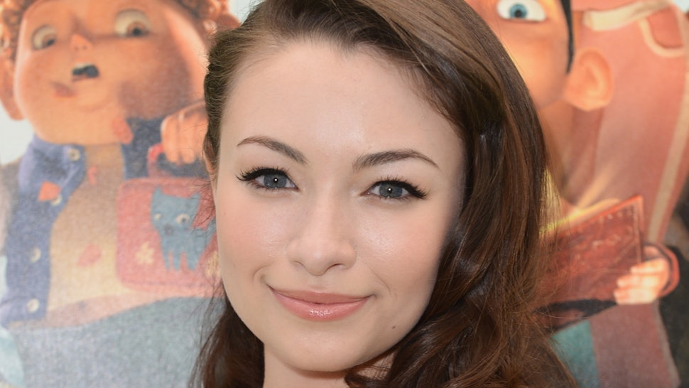 Jodelle Ferland Rocks Green Locks For Dark Matter Season 2 Photo