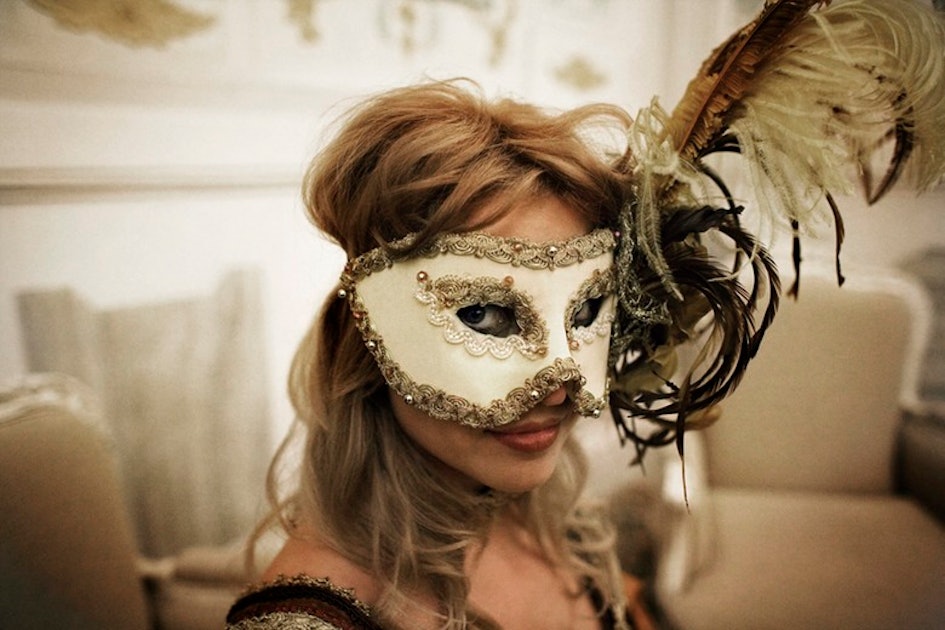 Masked Swinger Wives Private - The 5 Kinds of People You Meet at a Swingers' Sex Party, in Case You Were  Wondering