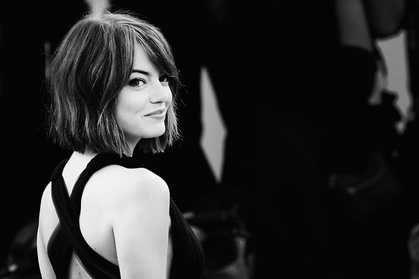 Is Emma Stone S Natural Blonde Hair Better Than Her Signature Red