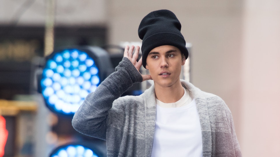 Is Justin Bieber S Platinum Blonde Hair Real His New Look Is A