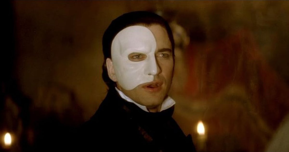 6 Ways Gerard Butler Was An Unexpectedly Good Phantom Of The Opera