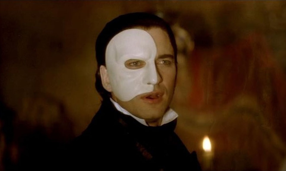 httpsarticles52761 6 ways gerard butler was an unexpectedly good phantom of the opera