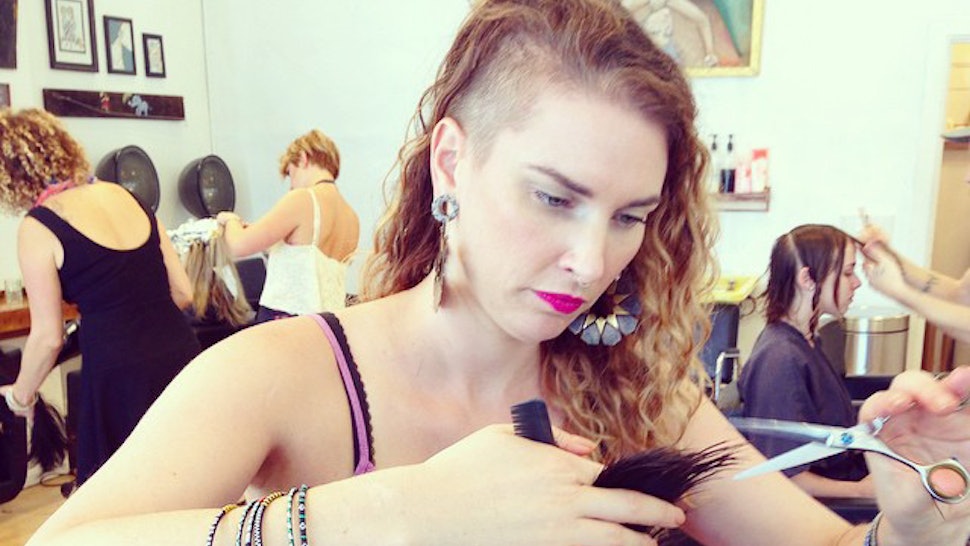 15 Things Your Hairstylist Wishes You Knew Before Coming In For