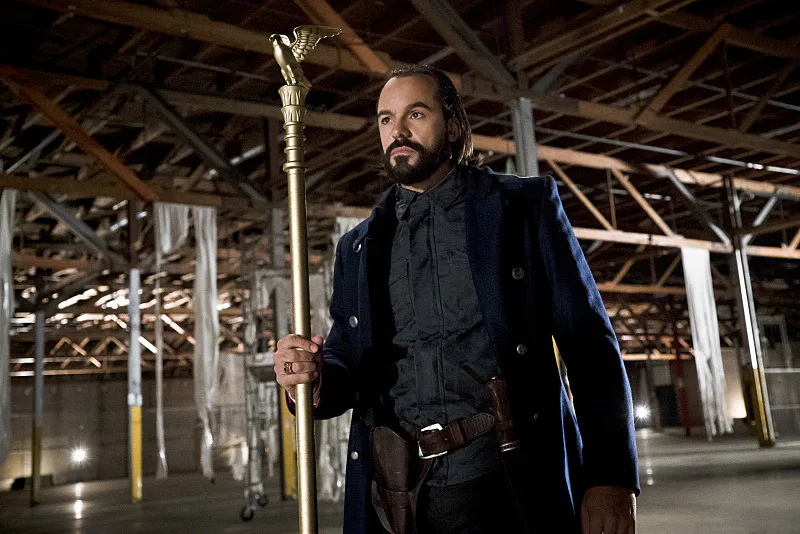 Is Vandal Savage Dead On 'Arrow'? His Death May Not Be As Permanent As ...