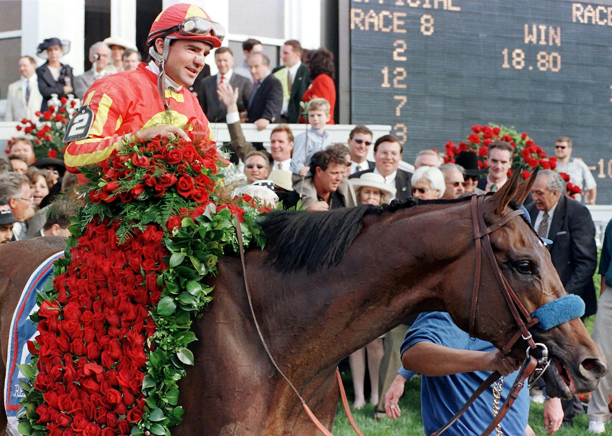 The History of Kentucky Derby's Garland Of Roses Goes Way Back To 1896