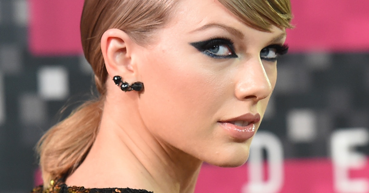 A 2015 Zombie Taylor Swift Halloween Costume That�ll Win All The A 2015 Zombie Taylor Swift Halloween Costume That�ll Win All The