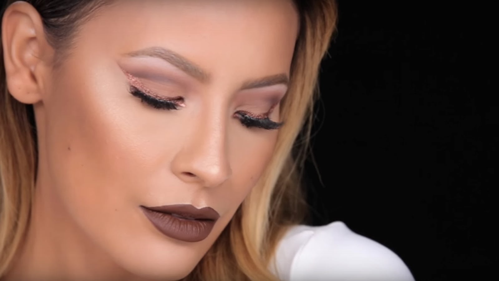 Kylie Jenner Lip Kit Tutorials Show Her Products In Action — Videos 