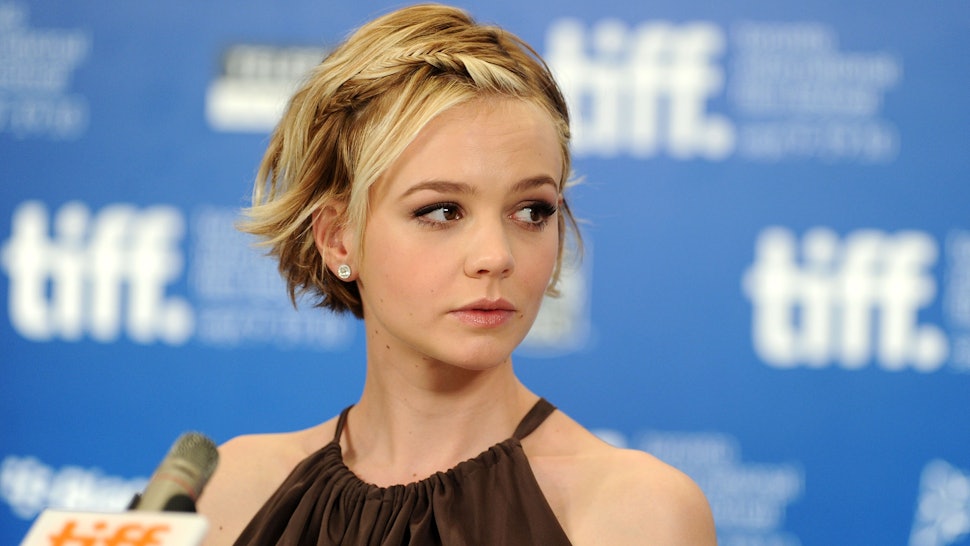 6 Ways To Style Your Hair While You Grow It Out