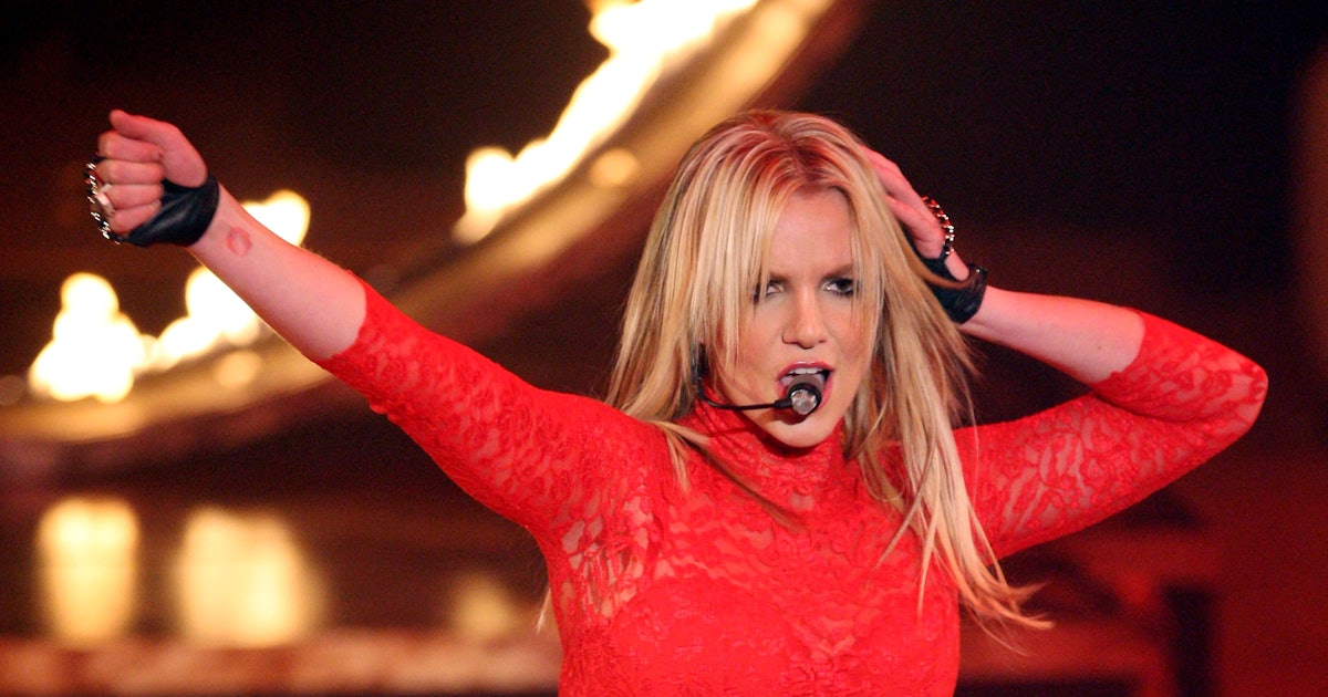 Britney Spears Break The Ice Kill The Lights Music Videos Are Even Weirder Than You Remember