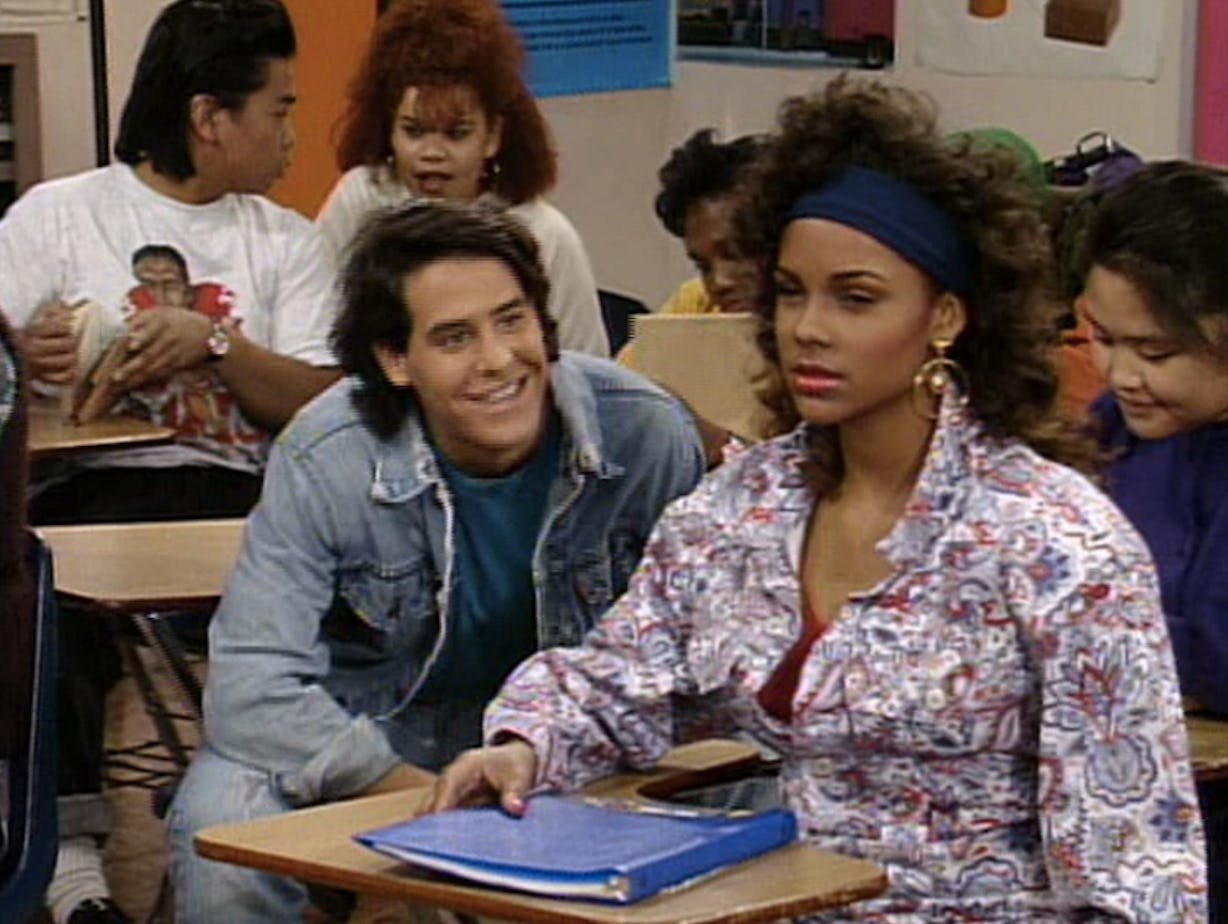 17 Lisa Turtle From 'Saved By The Bell' Style Lessons That Are Still ...