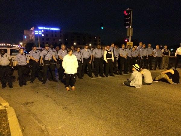 14 Powerful Shaw Shooting Protest Photos That Are Eerily Reminiscent Of Ferguson
