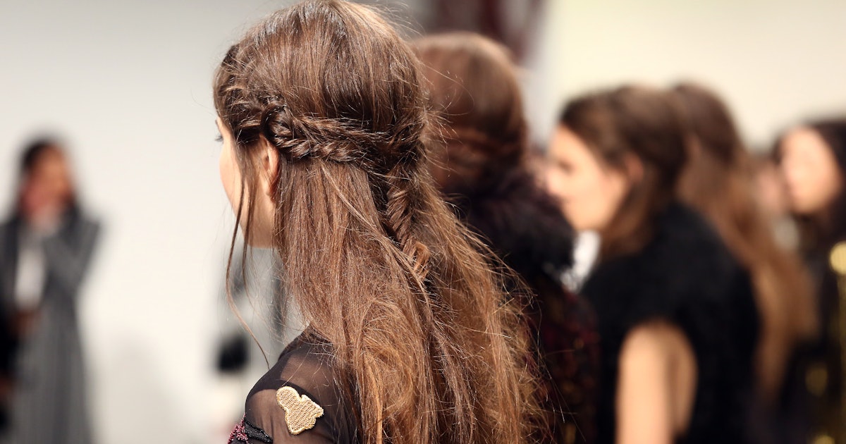 How To Style Fine, Slippery Hair So Your 'Do Doesn't Fall Flat By Lunchtime