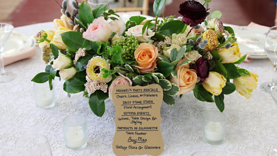 3 New Ways To Find Wedding Decor That S Actually Affordable Not To