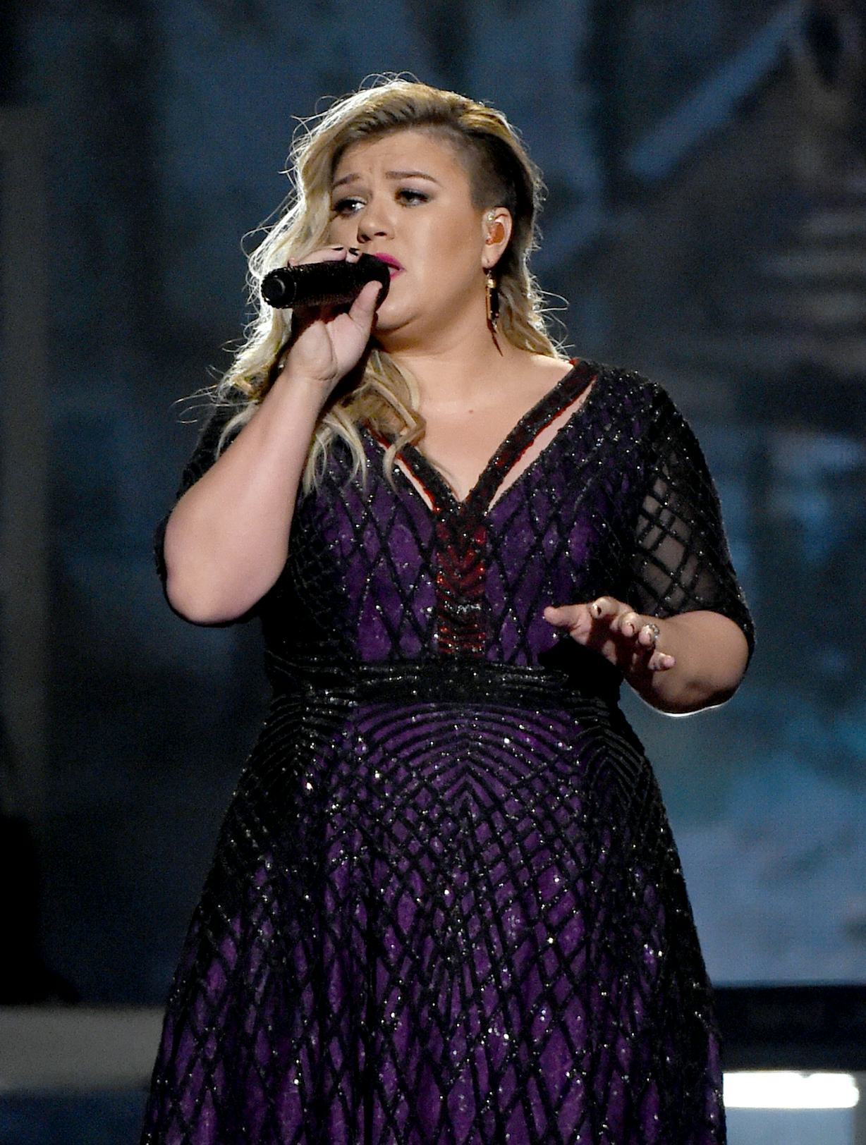Who Is Kelly Clarkson's "Piece By Piece" About? The Emotional Song Was