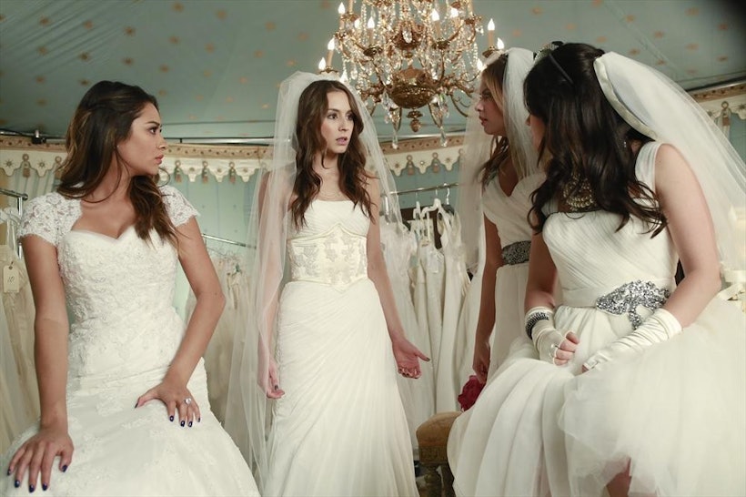 A Pretty Little Liar Will Get Married In Season 7 So Who Is It Going To Be 4635