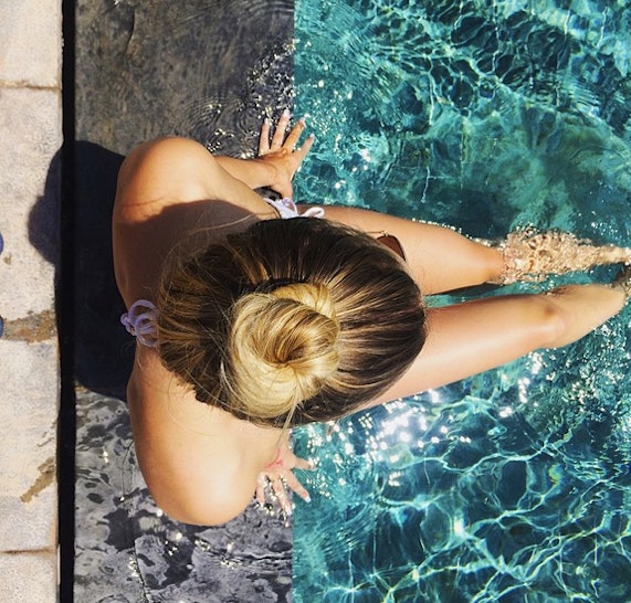 6 Swimming Hairstyles For Long Hair That Are Actually Attainable
