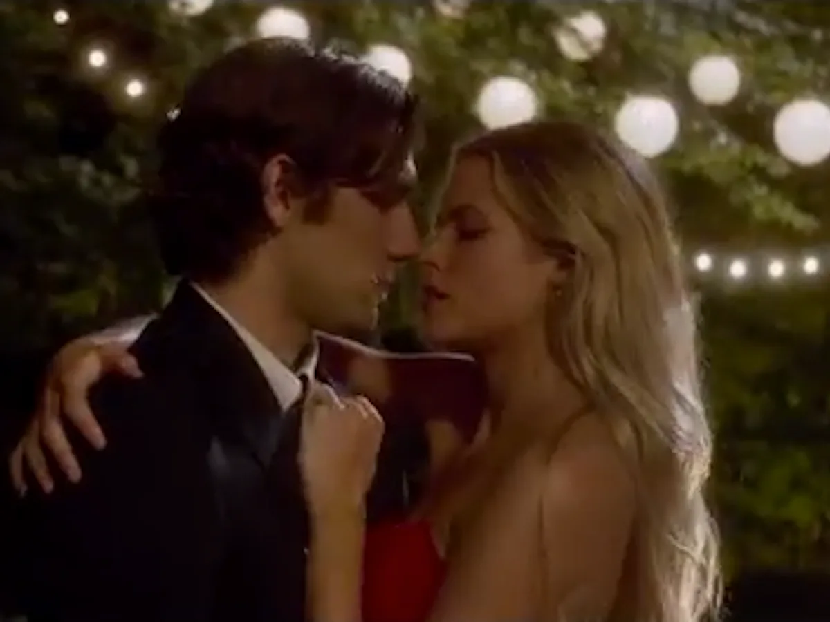 endless love movie red dress Jades Short Red Dress In Endless Love