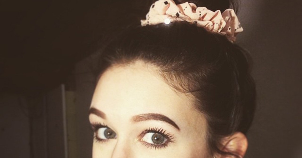 6 Ways To Style A Scrunchie In 2015 Without Looking Like Your