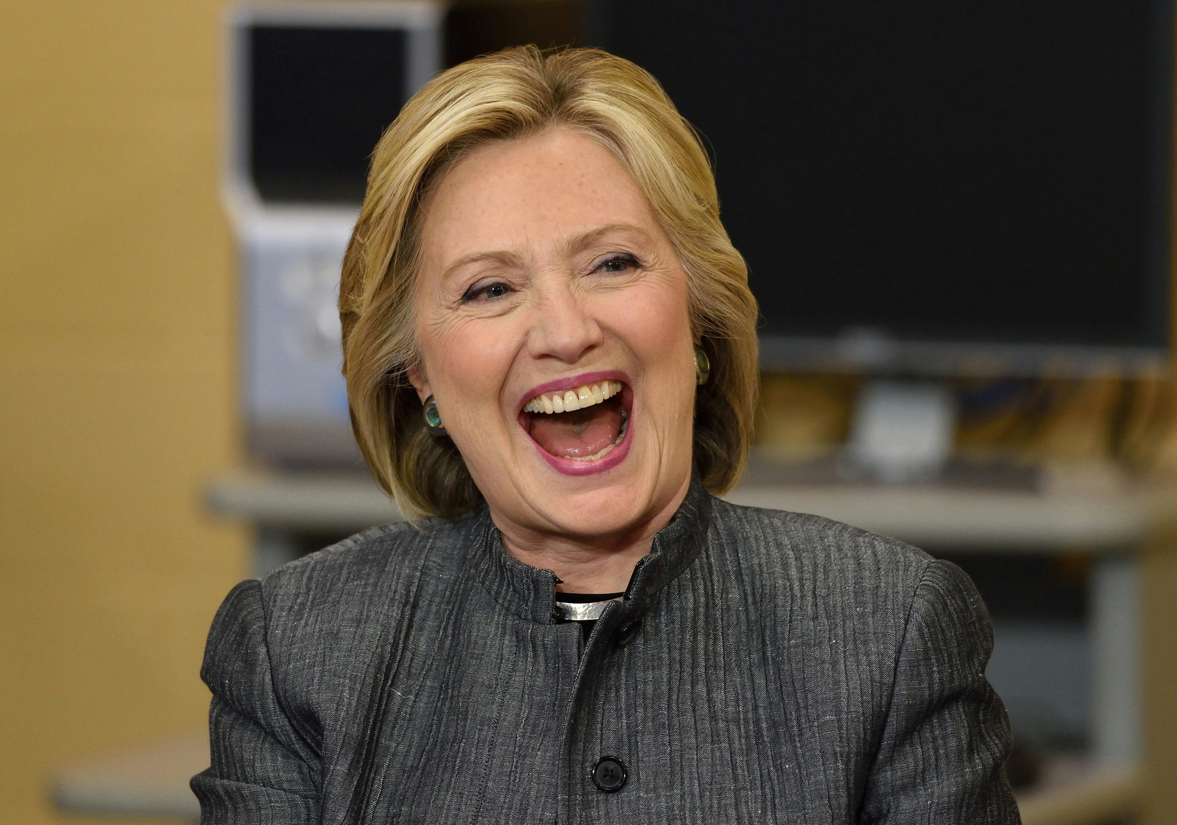 Hillary Clinton Memes & Jokes From The Democratic Debate Are Gifts That