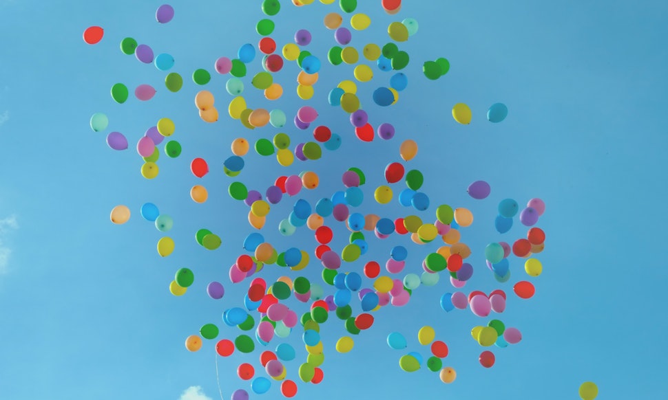 How To Send Birthday Balloons In iMessage With iOS 10