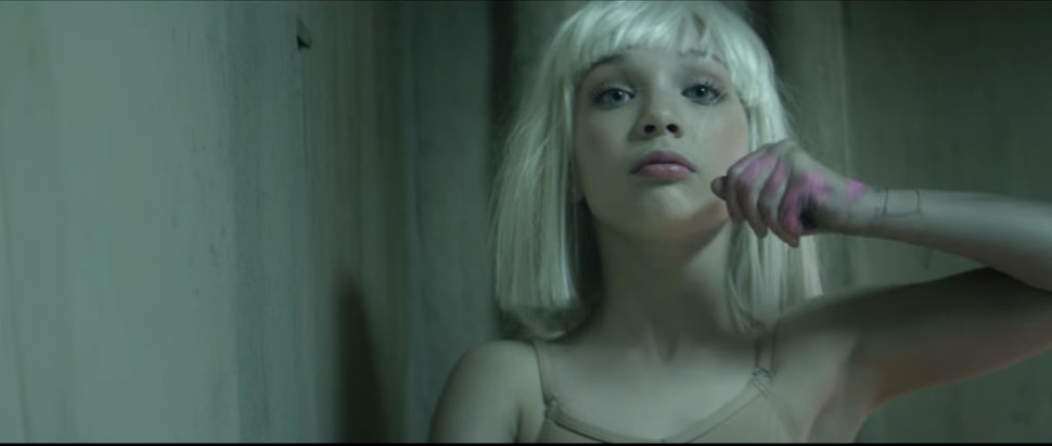 Sia S Chandelier Is Soaring Up The Charts All Thanks To Dance Moms Maddie Ziegler