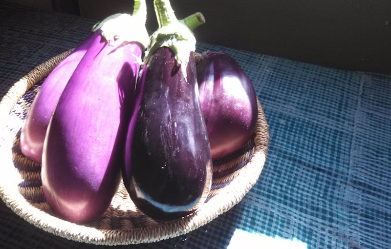 These Eggplant Benefits Will Keep Your Skin And Hair Healthy, So Toss One  Into The Juicer ASAP
