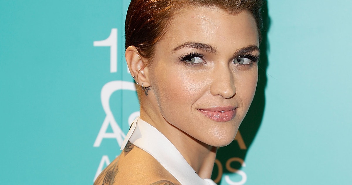 7 Tattoos That Celebrate Androgyny & The Fluidity Of Gender — PHOTOS