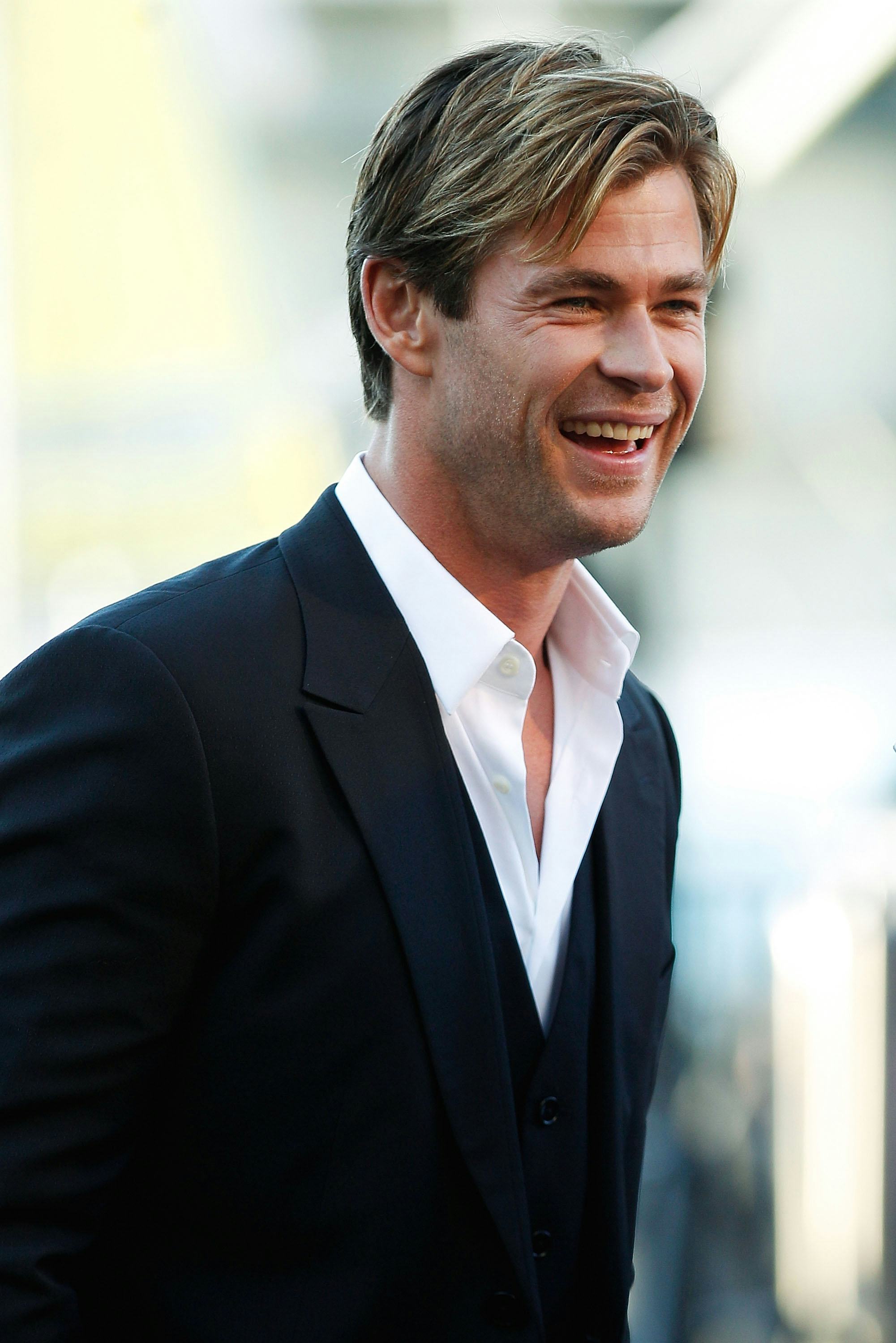 How Much Weight Did Chris Hemsworth Lose For 'In The Heart ...