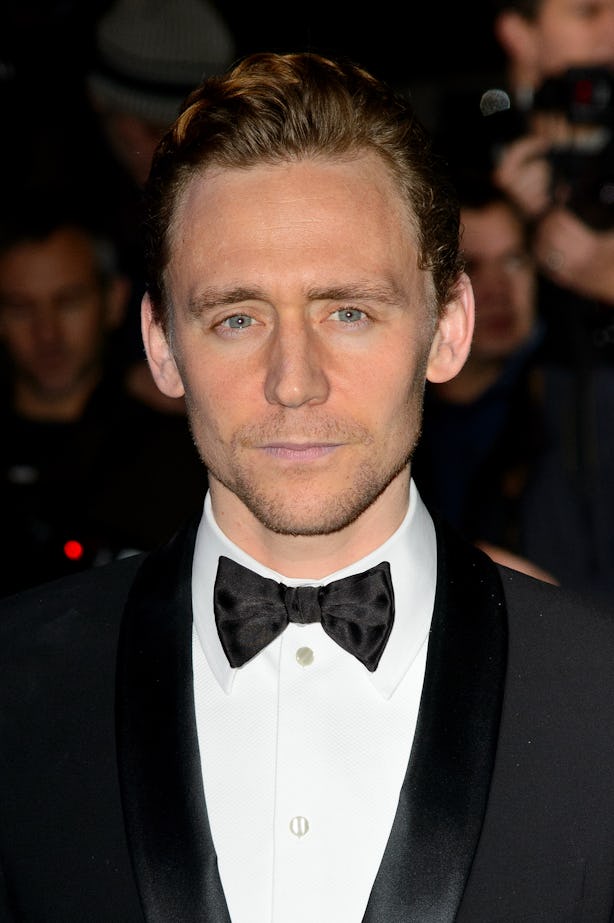 What Color Are Tom Hiddleston's Eyes? The Actor Addresses the Internet ...