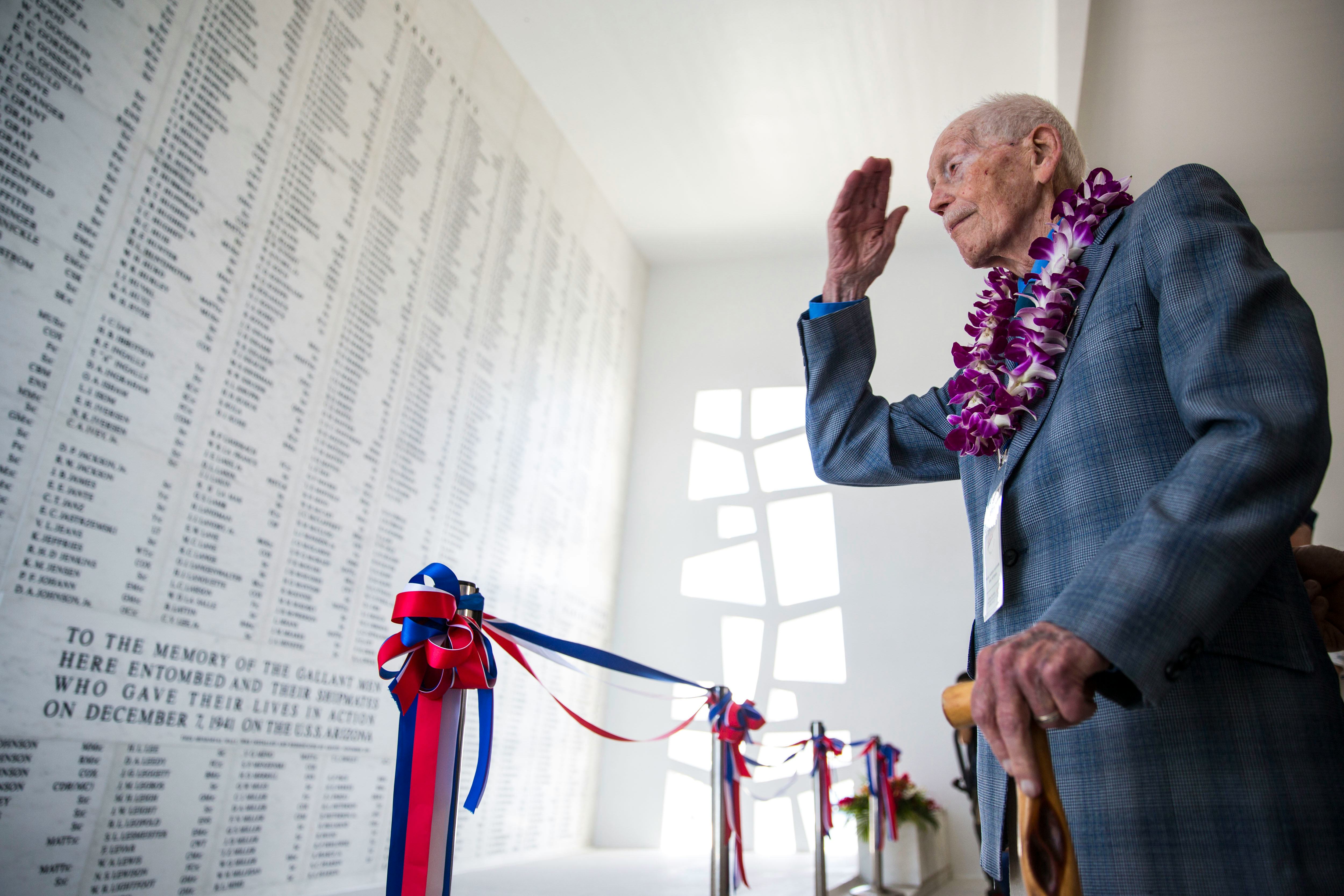 5 Haunting Pearl Harbor Survivor Stories That Show The Wounds Are Still